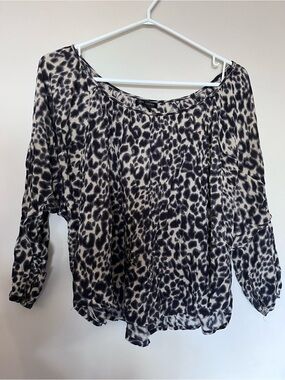 🐆 QED London Leopard Print Scoop Neck Blouse